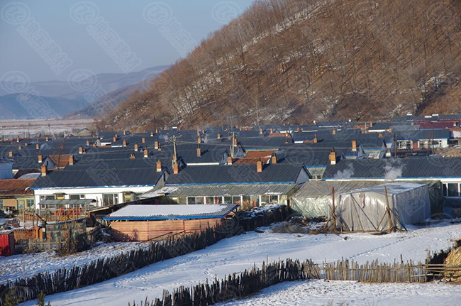 冰雪(xuě)屋面